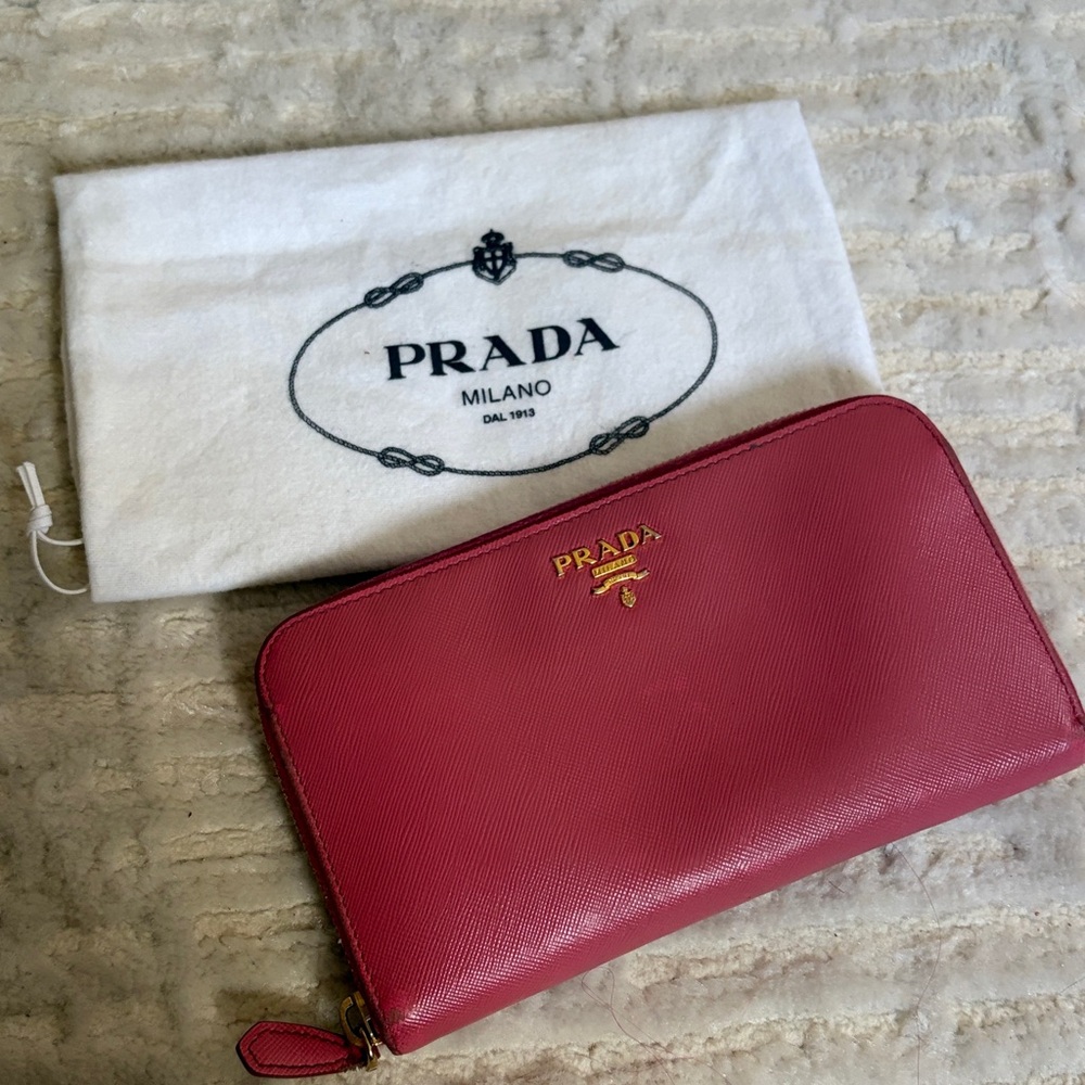 VGUC Prada Pink Saffiano Leather Wallet